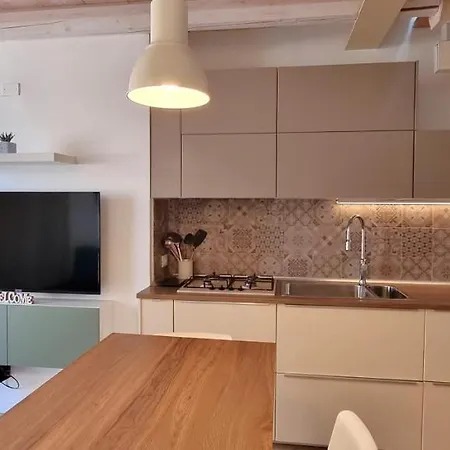 La Piccola Goccia Desenzano-goccia Di Apartment