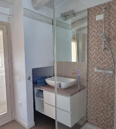 La Piccola Goccia Desenzano-goccia Di Apartment